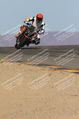 media/Sep-25-2023-Moto Forza (Mon) [[81ffa65e0a]]/A Group/Session 2 (Turns 9 and 10)/